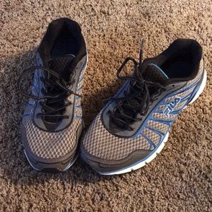 FILA Men’s Size 11(US) Running Shoes